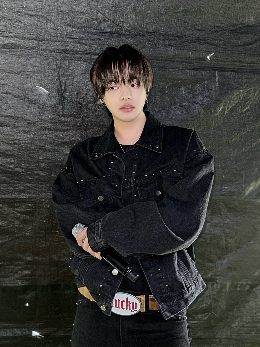 Leoznis's tweet image. my love~ my love~