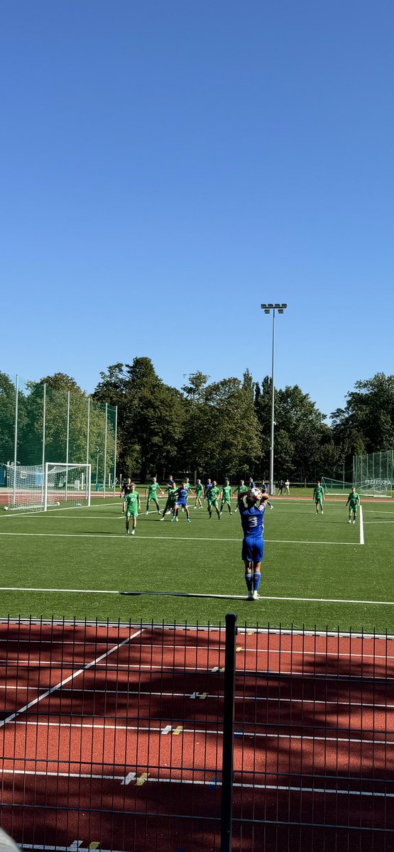 LeonWroclaw's tweet photo. Miedź Legnica II - Lechia Zielona Góra do przerwy 0:1 ⚽️🙃 https://t.co/oaasS8edce