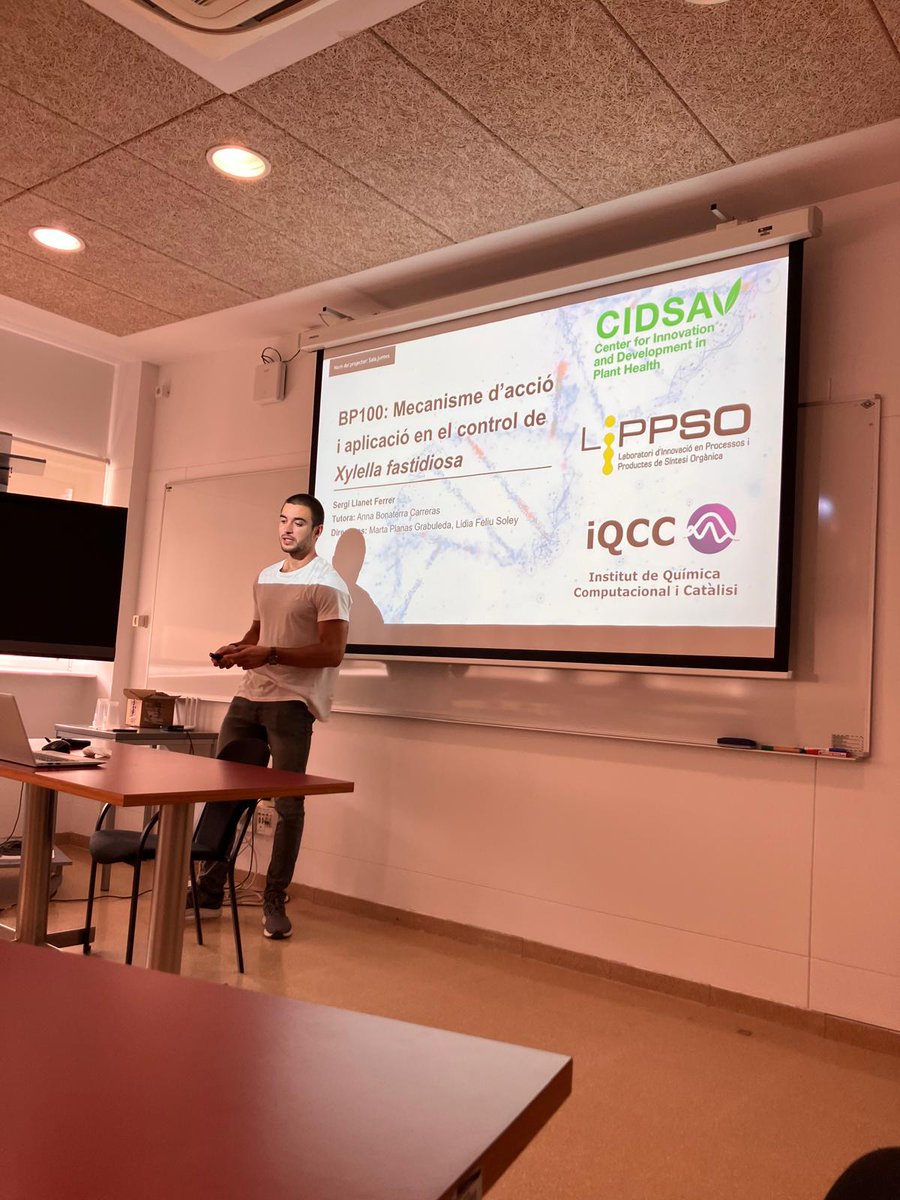 LIPPSO group (@lippsogroup) on Twitter photo Presentació de Sergi Llanet del seu TFM, realitzat en col·laboració a tres bandes:  #CIDSAV, Ferran Feixas (<a href="/ferranfeixas/">Ferran Feixas</a>, <a href="/IQCCUdG/">IQCC UdG</a>) i LIPPSO Presentació de Sergi Llanet del seu TFM, realitzat en col·laboració a tres bandes:  #CIDSAV, Ferran Feixas (<a href="/ferranfeixas/">Ferran Feixas</a>, <a href="/IQCCUdG/">IQCC UdG</a>) i LIPPSO