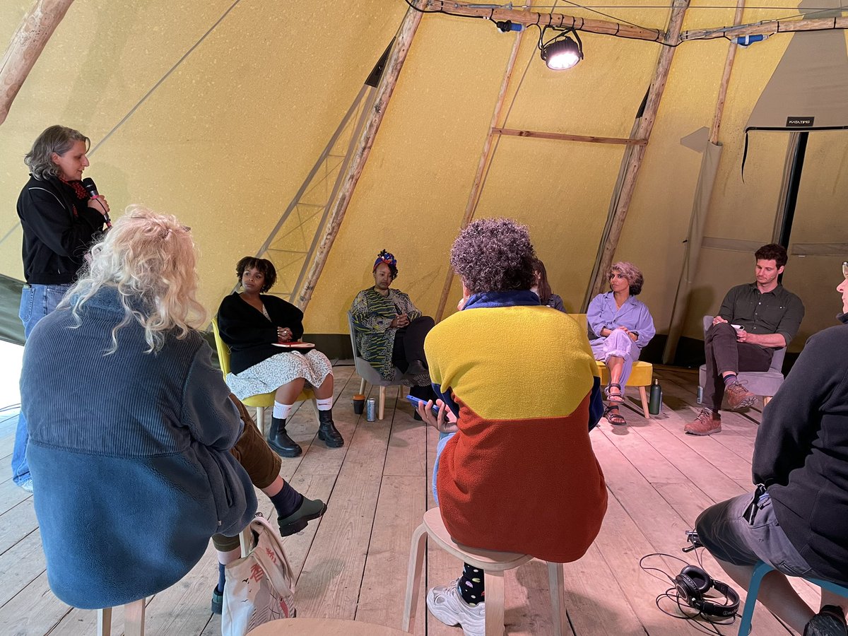 _ArtReach's tweet image. Wonderful talk about migration &amp;amp; climate justice in relation to oral traditions and memory @EdenProject from @DhaqanC and Kaajal Modi. We’re so excited to bring their work to next months #JourneysFestival2024 through a co-commission with @CounterArts