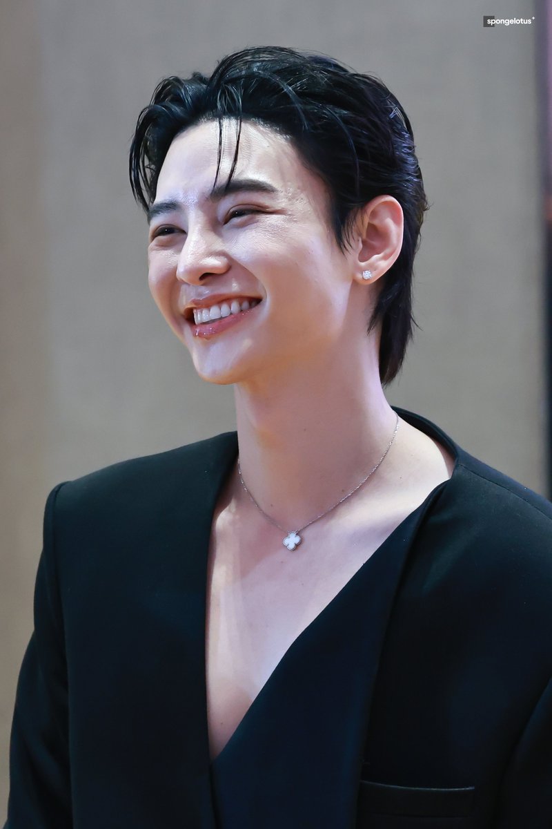 spongelotus's tweet photo. คนโสยยิ้มแฉ่งงง ☺️😁 #supanut  #FeedYAwards2024xPitBabe https://t.co/gQWYtjK3Ll
