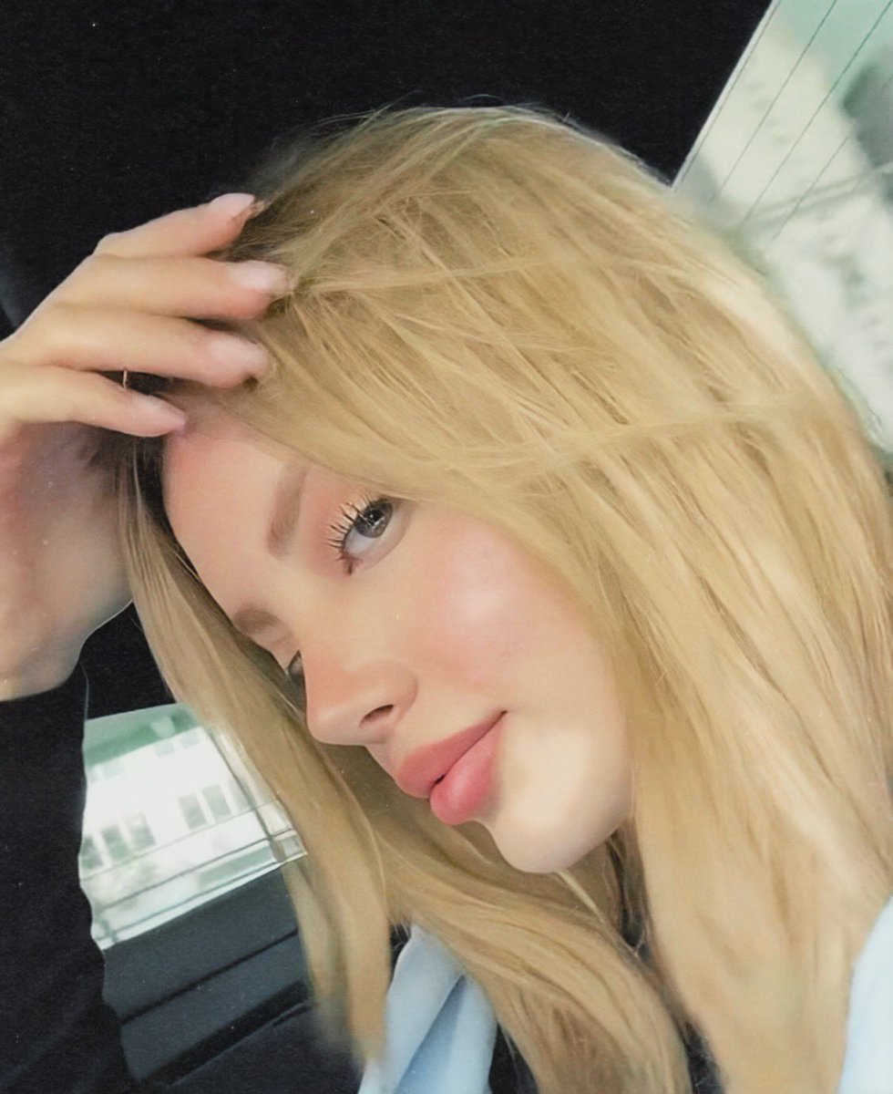 Tam bir civciv olmuş bebeğim 🐣💗