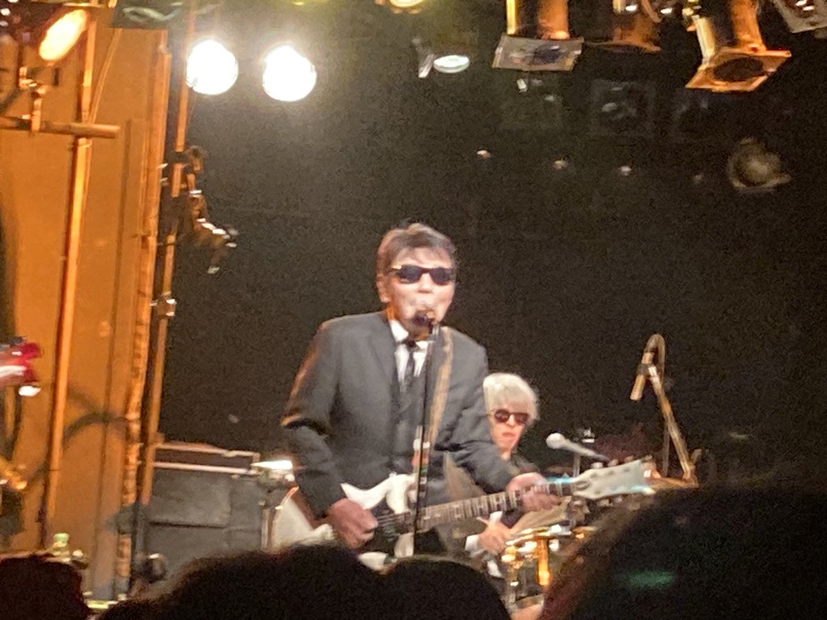 本日限定♪The BADGE ザ・バッヂ　究極の直筆サイン入CD4枚セットです♪ 本日限定♪The BADGE ザ・バッヂ 究極の直筆サイン入CD4枚セットです