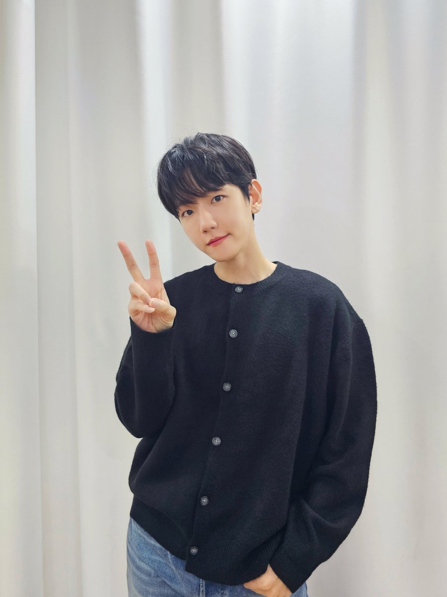 📨 .... . .-.. .-.. --- .-- --- .-. .-.. -..

#BAEK_UP 

2024.09.21
뮤직플랜트 팬사인회

#백현 #BAEKHYUN #HelloWorld #PineappleSlice