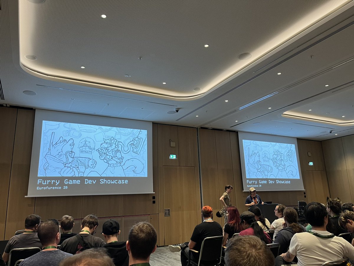 CoVahr 🦊🐉🎹 tweet media