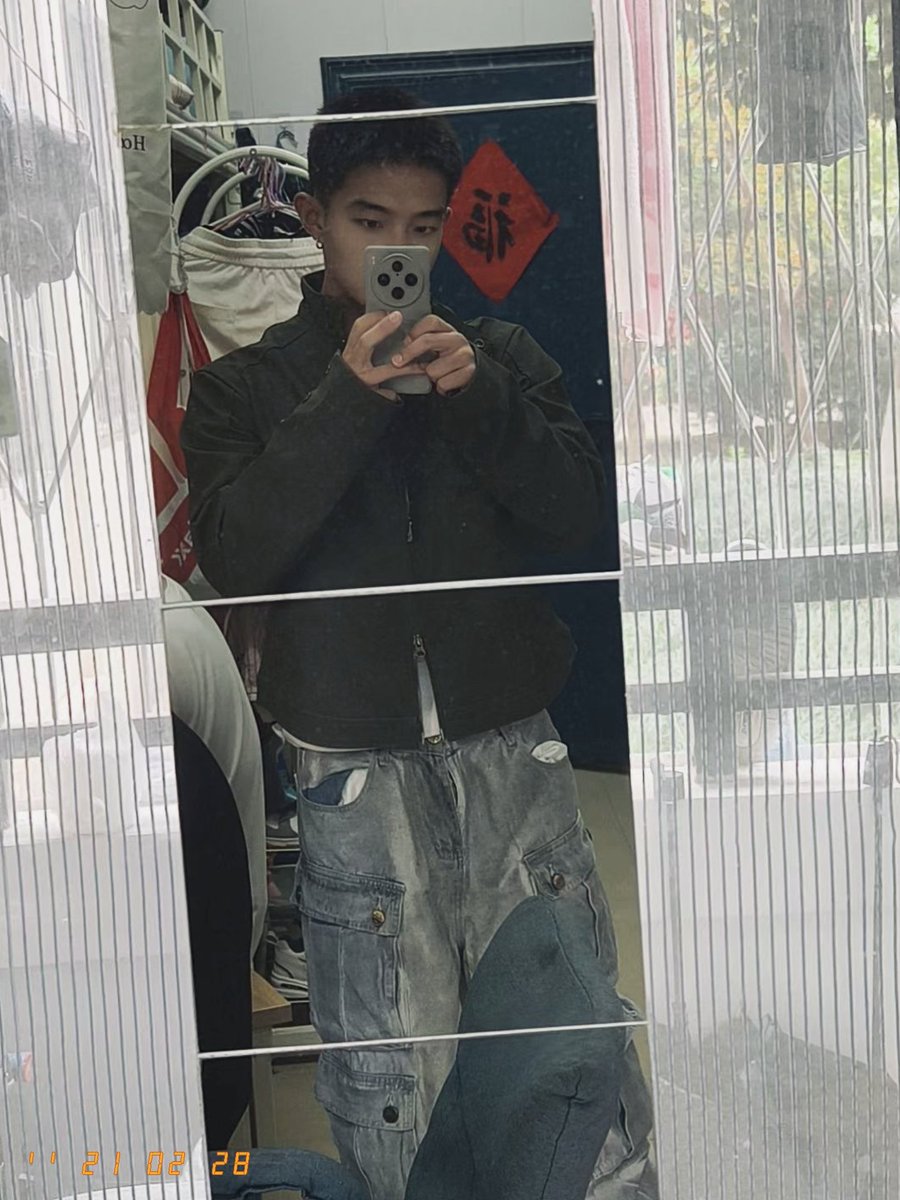 LeBie660's tweet photo. 天冷加衣 #四爱 https://t.co/cXnKw2ZxTB