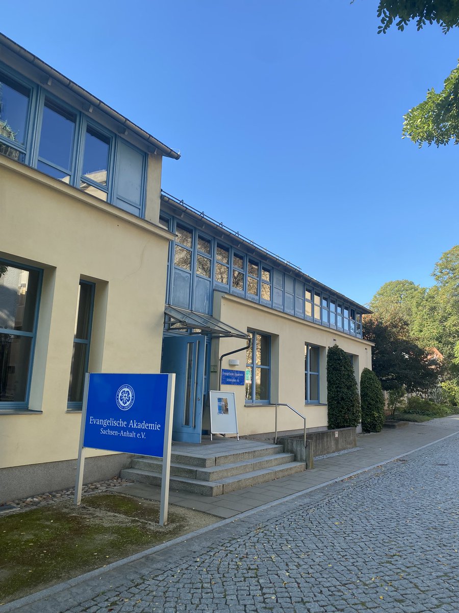Institut für Parlamentarismusforschung (@i_parl) on Twitter photo Heute geht es bei der Tagung „Demokratie-Wir müssen reden“ der <a href="/evakademie/">Ev. Akademie LSA</a> in Wittenberg um Verwaltung, Wahlen, Transformation und auch um Losverfahren. Dazu spricht heute Nachmittag <a href="/Halle_Hellmann/">Daniel Hellmann</a>. Heute geht es bei der Tagung „Demokratie-Wir müssen reden“ der <a href="/evakademie/">Ev. Akademie LSA</a> in Wittenberg um Verwaltung, Wahlen, Transformation und auch um Losverfahren. Dazu spricht heute Nachmittag <a href="/Halle_Hellmann/">Daniel Hellmann</a>.