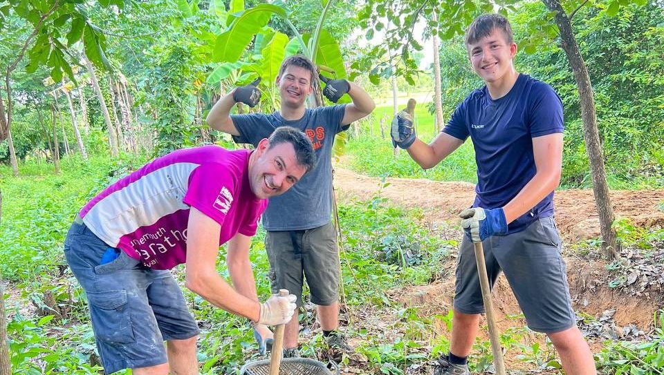 CampsInt's tweet photo. Happy World Gratitude Day! ๐
A big THANK YOU to our travellers, teachers & leaders! ๐
From planting trees ๐ฑ to building communities ๐ ๏ธ & protecting wildlife ๐พ you make a real difference. ๐ฅฐ
Together, weโre creating a sustainable future! ๐
#gratitudeday #campeffect https://t.co/ruxtKSmGD9