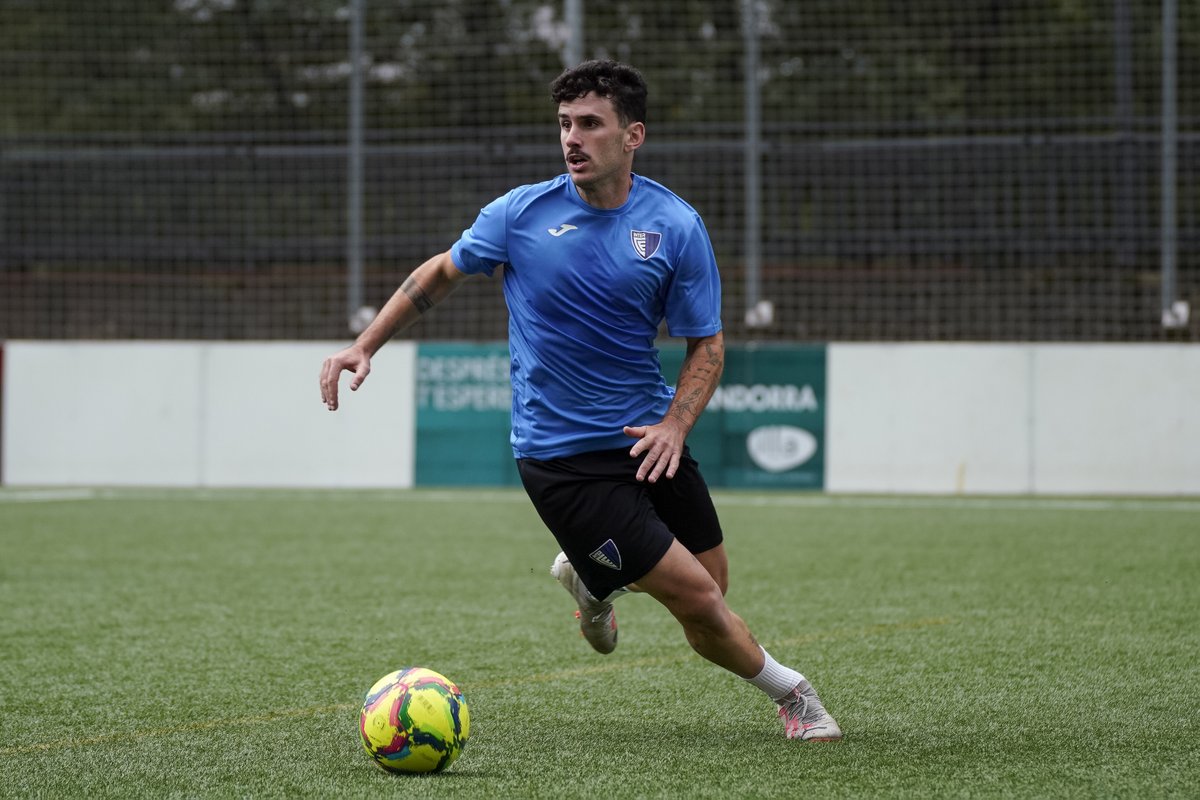 ⚽ <a href="/damiist8/">Dami</a> 

#seremmés💙🖤