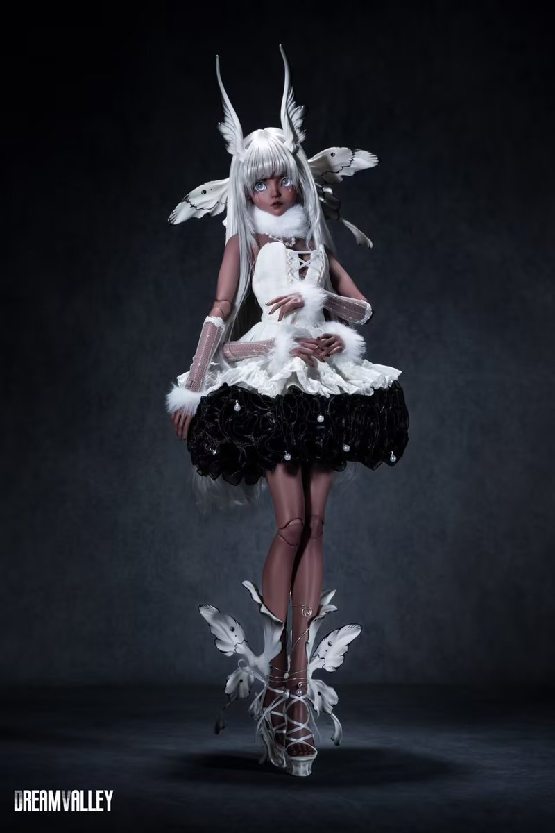 LegenddollNet's tweet photo. Dream Valley New Doll -- Moth comming soon 👏👏👏
The doll in picture is new skin - Coco Brown ❤️❤️❤️
Moth is a 1/4 BJD 🥰🥰🥰
#legenddoll #bjd #doll #dv #dreamvalley #bjdhobby #moth #bjdshop #newbjd #newdoll #salebjd #sale #msdbjd #cocobrown https://t.co/PX9wWu3mcr