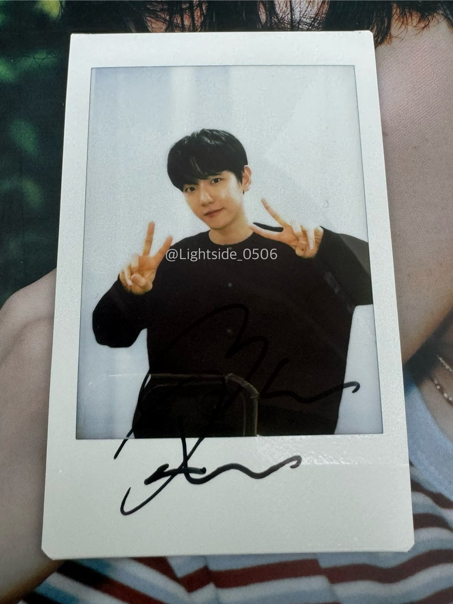 240921 뮤직플랜트 사인 폴라로이드 ♡ !

뽑아줘서 고마워요 백현아😍