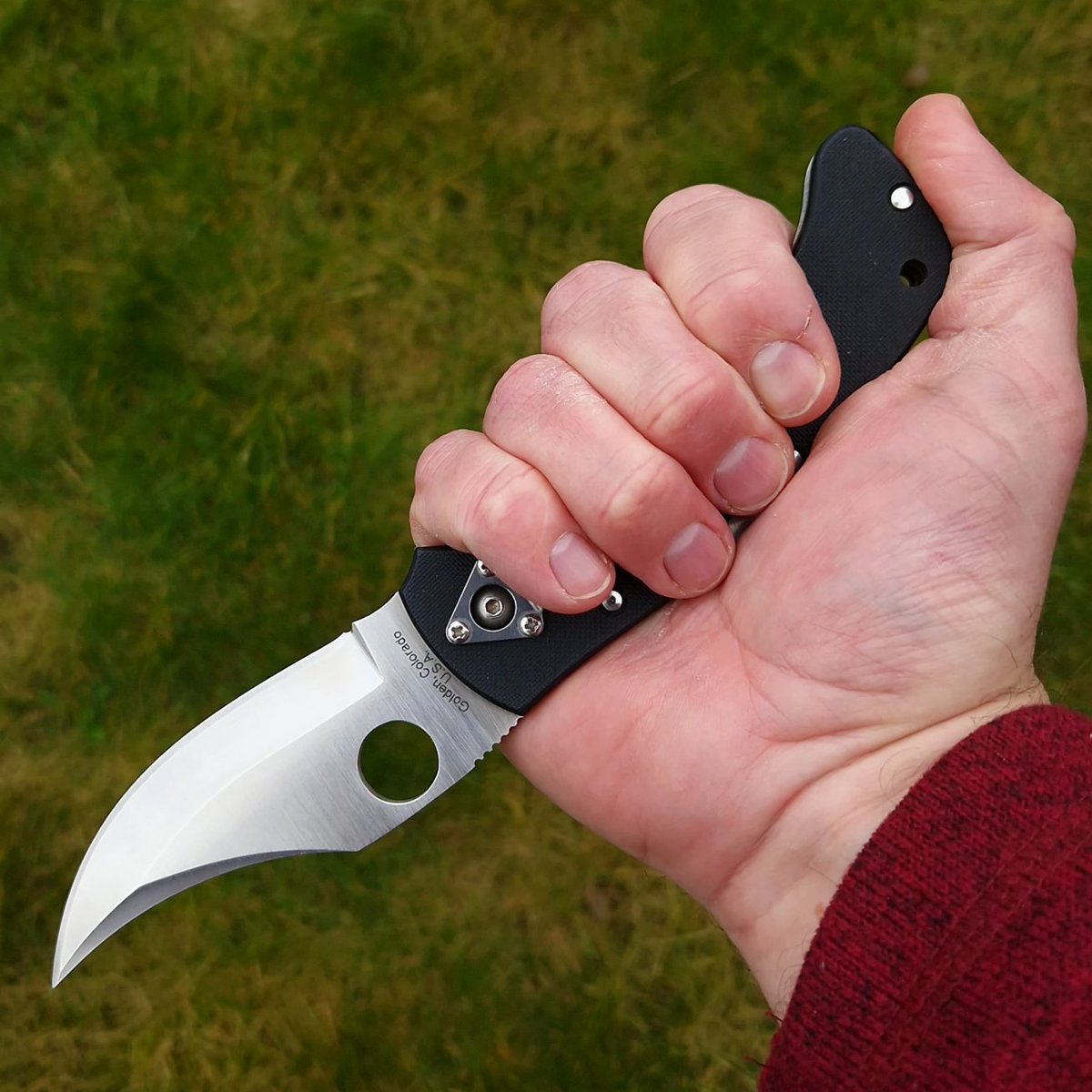 spydercollector's tweet image. I can&apos;t get enough of those bold curves of the #spyderco #chinook 1!