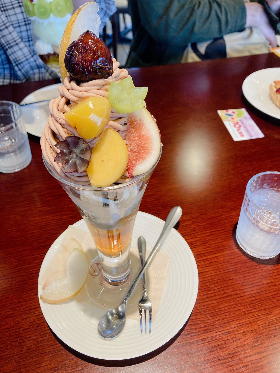 #フルーツピークス  #フルーツパフェ  #モンブランパフェ