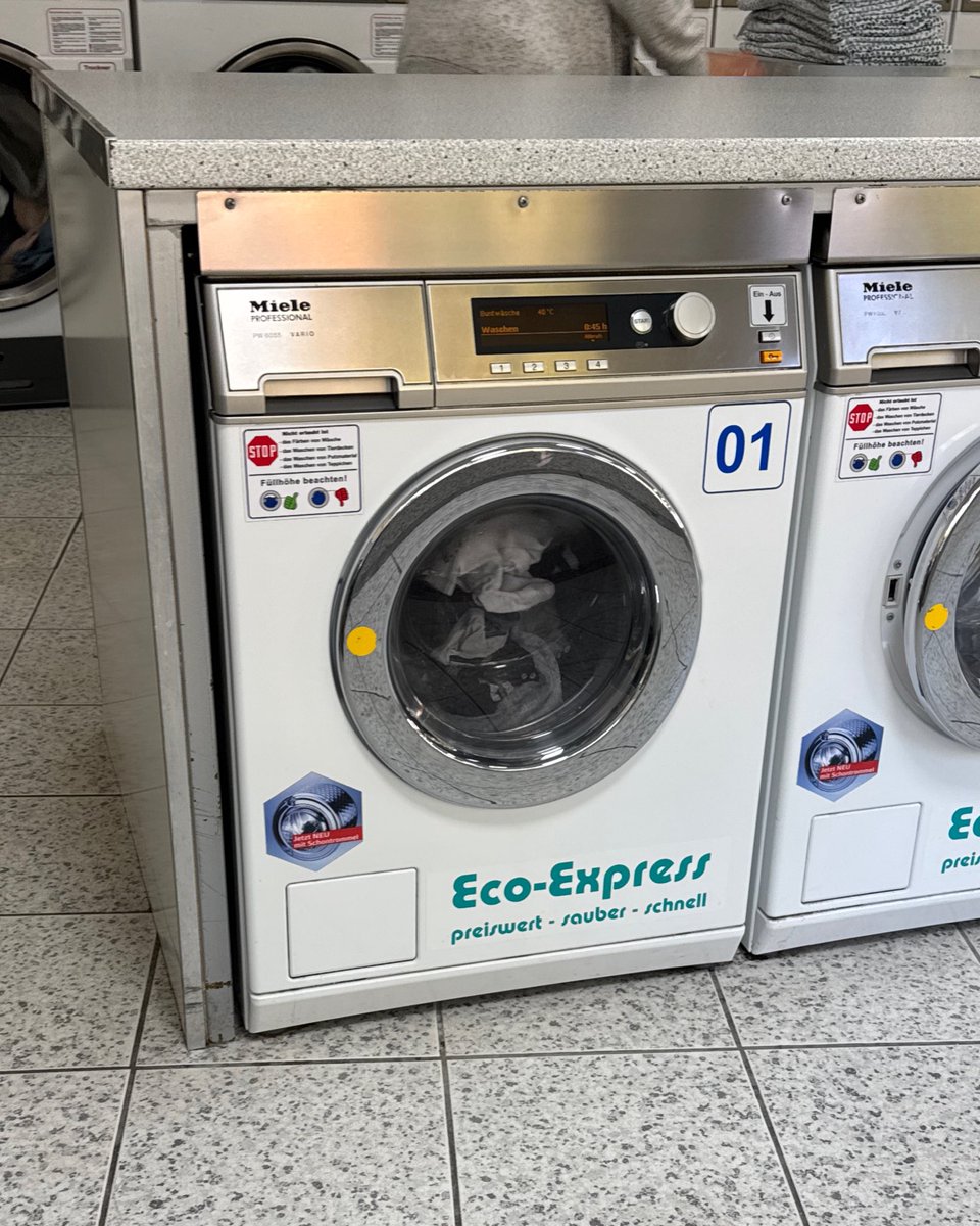 Zum aller ersten Mal in einem Waschsalon. Komplett neue Erfahrung für mich 🫣