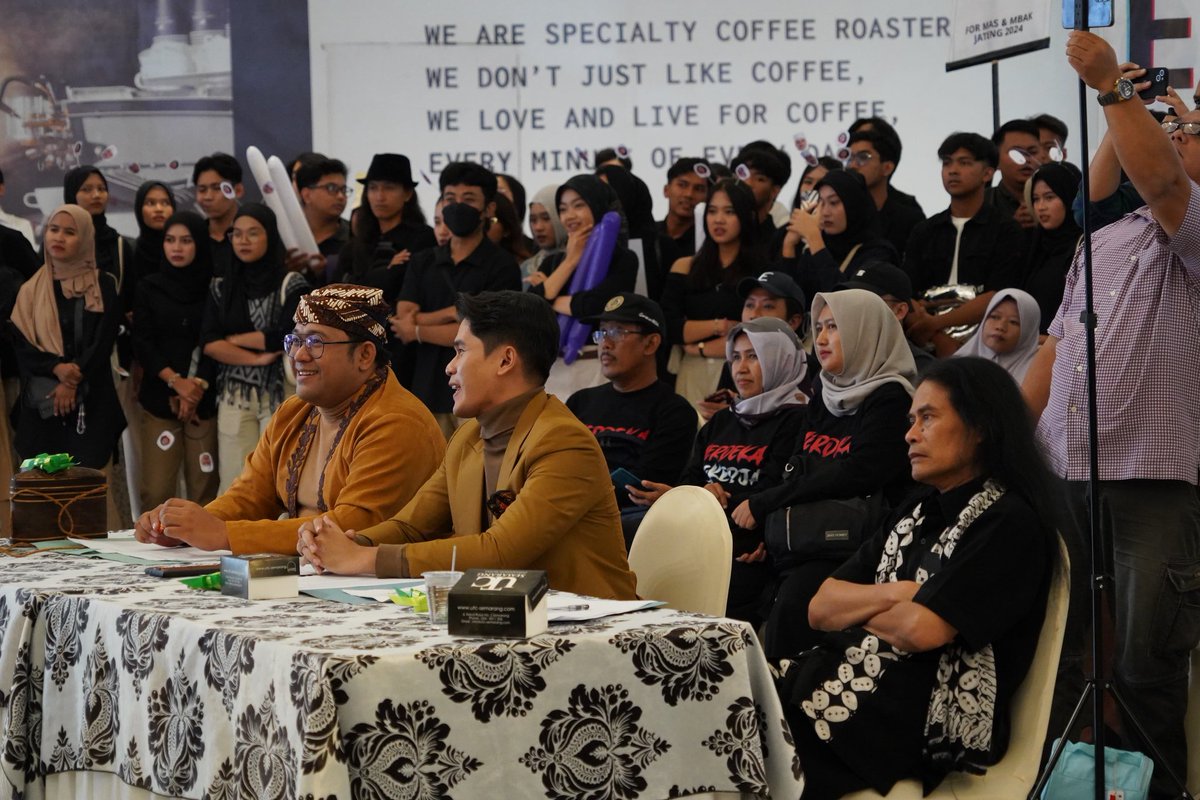 Duta wisata diharapkan memiliki sikap peduli terhadap seni&amp; budaya, karena mereka memiliki peran penting dalam mempromosikan pariwisata &amp;budaya. 
Mengajak&amp; memotivasi masyarakat untuk mendukung pengembangan pariwisata. 
#MasMbakJateng2024
#DutaWisataJateng #JelajahJatengSekarang