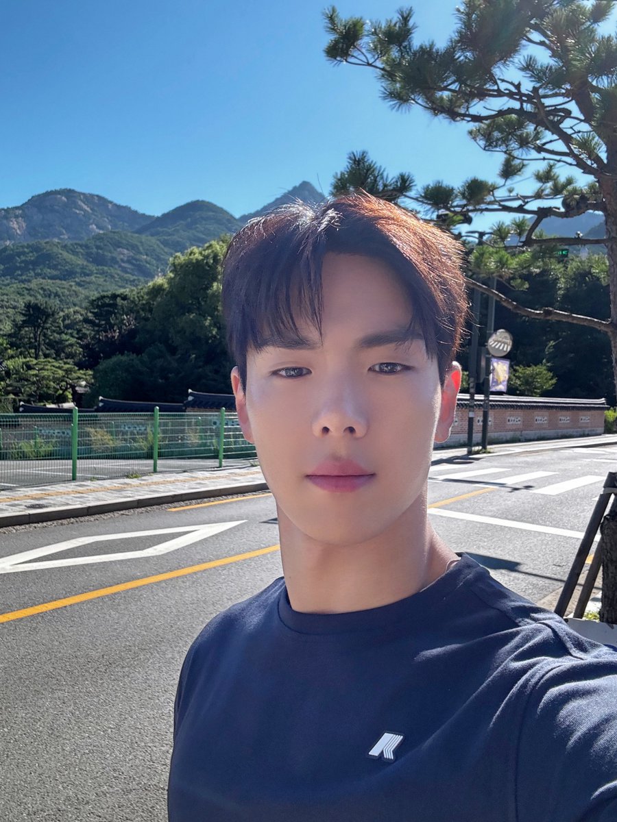 여름막바지에 보넥도친구들과 몸보신했습니다 ㅎㅎ #셔누