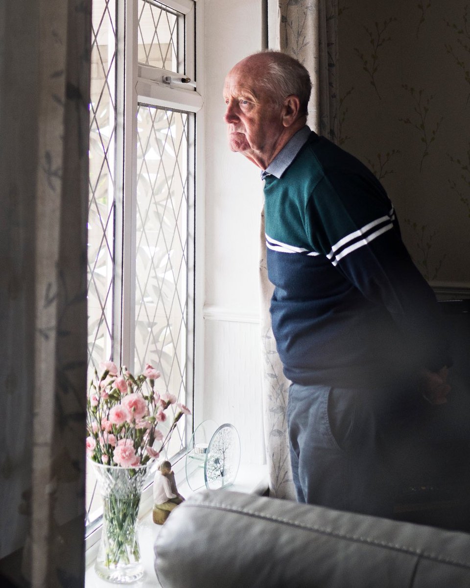 JonSidaway's tweet photo. I’m incredibly blessed to have had my Grandad in my life for over 30 years.

This #WorldAlzheimersDay I’m remembering him as well as supporting millions of others who have watched, cared, suffered and lost a loved one from a truly awful, heart-breaking disease. 

@alzheimerssoc https://t.co/CzXwGhvuf2