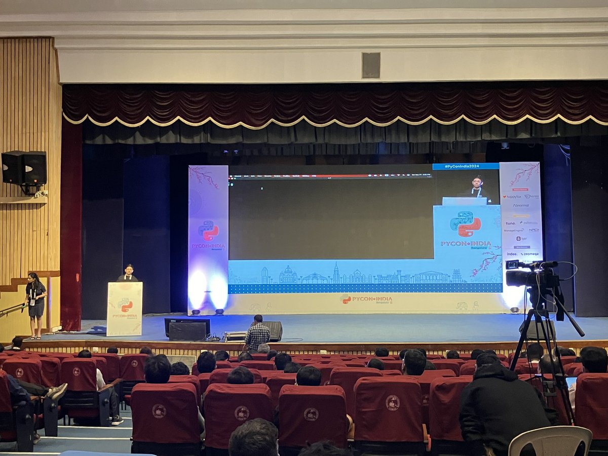 playfulpython's tweet photo. @tusharisanerd doing a lightning talk on doing funky stuff with .pth files π€ͺ #PyConIndia2014 https://t.co/mnhh1wr8EU