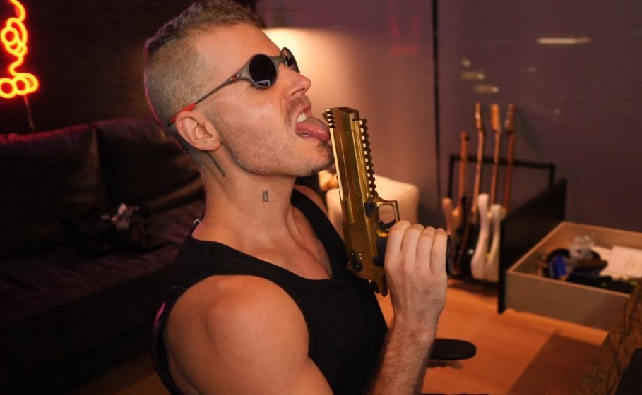 3am.

You are in Singapore at 2049. Passing out drunk from a night of sausage fest social life  n taking selfies with D list KOLs.

I , the alpha omega KOL, am up. Grinding and abandoned  of all pretenses of society &amp; friends. Empowered by incel rage. You are my liquidity.