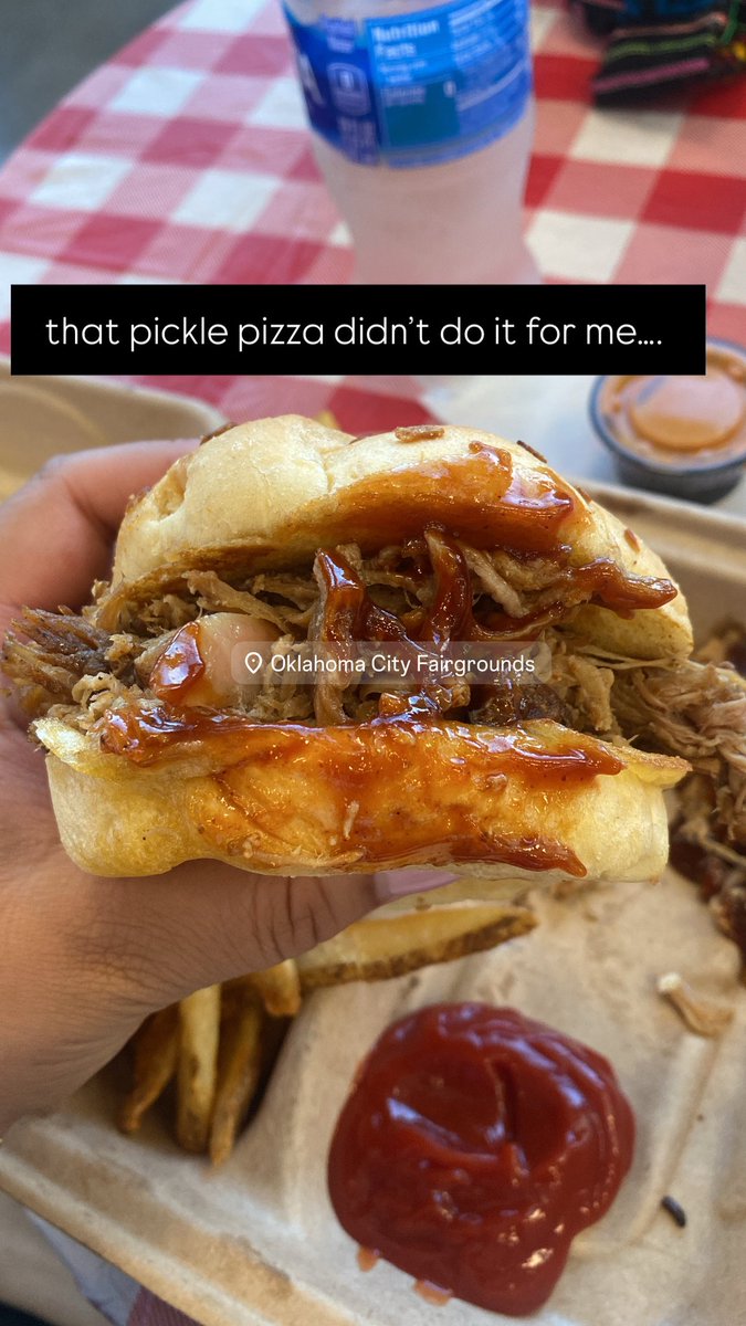 esqnessa's tweet photo. My stomach was in shambles yall. #OKStateFair https://t.co/pbLI33NocT