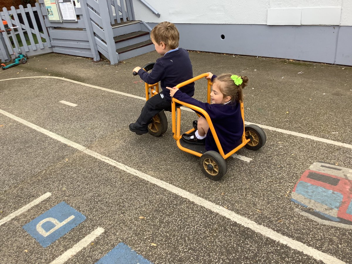 ClassPolarBears's tweet image. What a fabulous afternoon we had yesterday. We worked on our gross motor and safety skills when using the gym and bikes. I don’t know about the Polar Bear children but the staff definitely slept well afterwards 🐻‍❄️