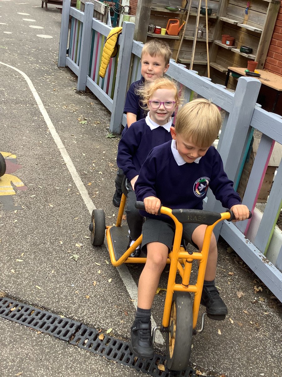 ClassPolarBears's tweet image. What a fabulous afternoon we had yesterday. We worked on our gross motor and safety skills when using the gym and bikes. I don’t know about the Polar Bear children but the staff definitely slept well afterwards 🐻‍❄️