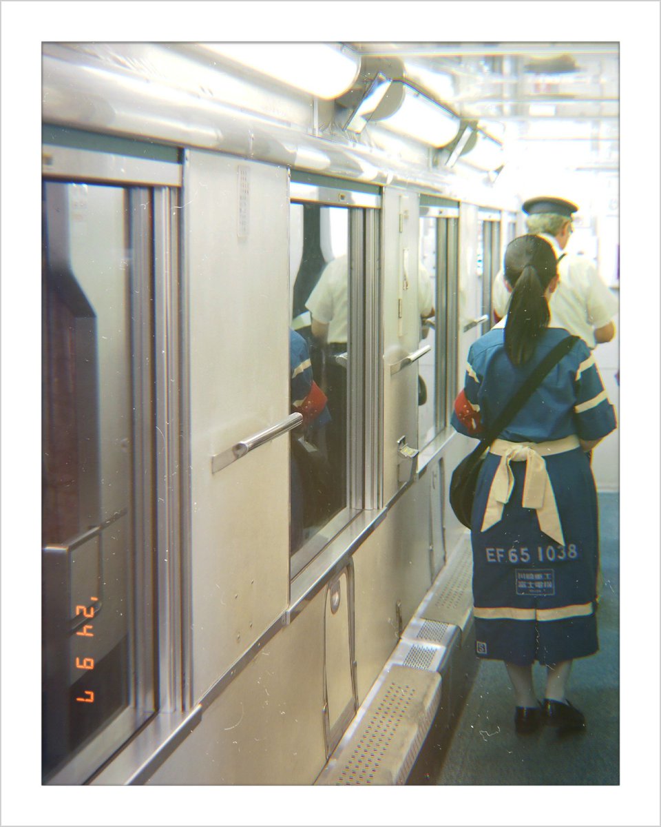 【cos】
国鉄ガール(機関車ガール)　北川博子

車掌→小坂鉄道保存会 会長

レタッチ→てつさん(<a href="/tetsu_fr/">てつ</a> )さん

#国鉄ガール
SpecialThanks🙏✨→国鉄電服局様&amp;電服局 服飾部様

※小坂鉄道保存会の許可・立会いの下撮影