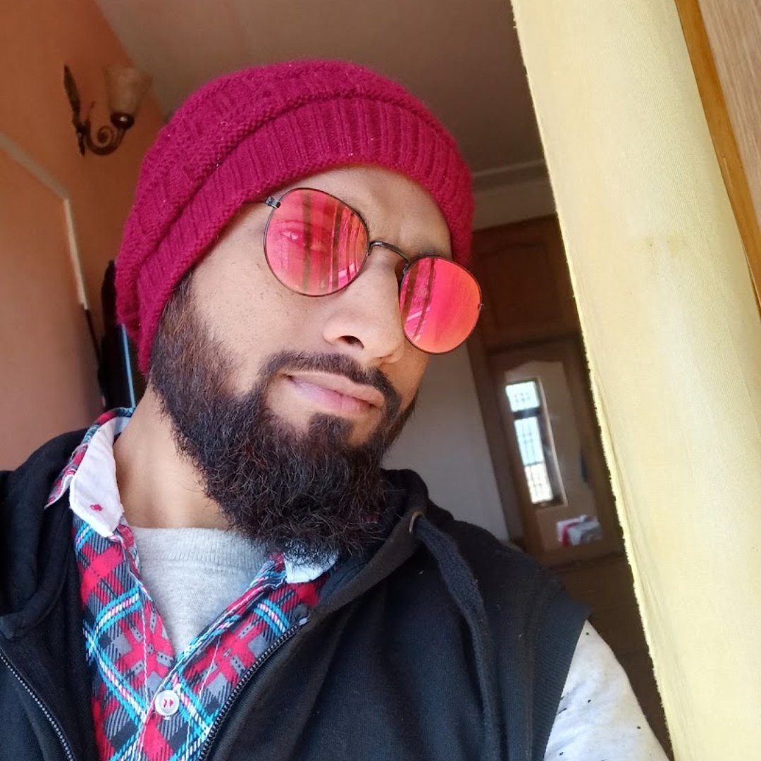 Kousarrazvi1's tweet photo. #NewProfilePic https://t.co/ZtOLOwSkBM