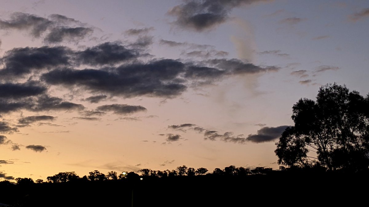 tom_m_stein's tweet photo. Beautiful end to the day https://t.co/ORz0Yh0HXQ