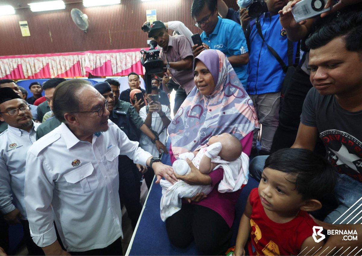 Nga Kor Ming tweet media