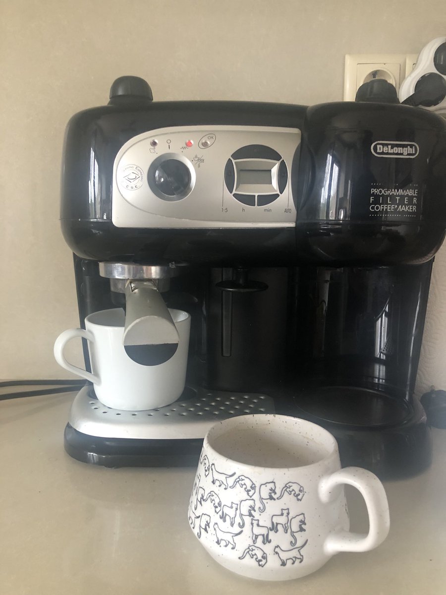 Şahsi kuaförüm double shot espressolu americom olmazsa saç boyuyamam dedi. Bizde gerekeni yaptık😏☕️