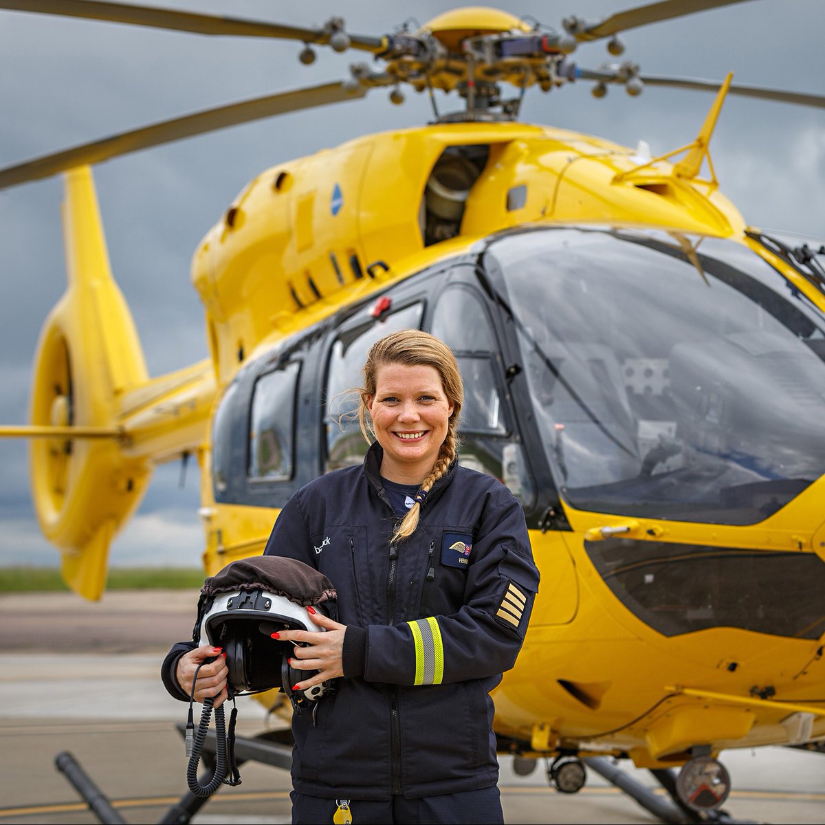 EastAngliAirAmb's tweet photo. With only 36 female commercial helicopter pilots in the UK, EAAA Pilot Captain Henrietta is keen to be a role model for girls aspiring to a career in aviation 🚁.

This #GirlsInAviationDay, we caught up with Henrietta to find out her top tips: https://t.co/Iy9lCysxJt https://t.co/2WpqGR1dHv