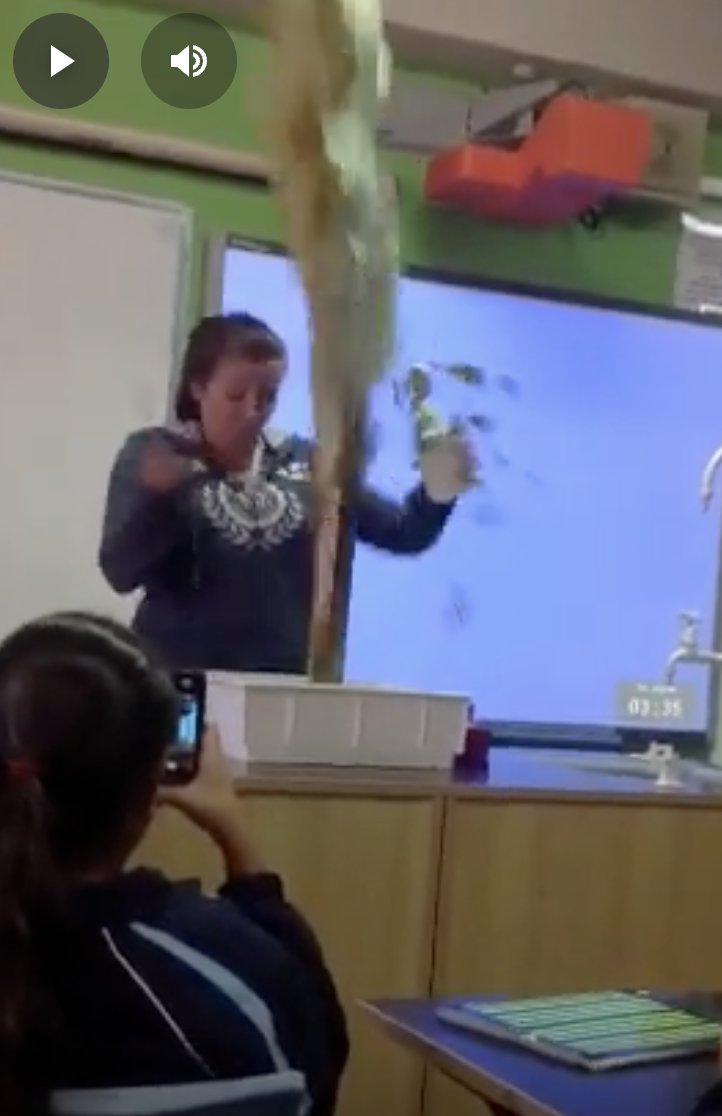 hollis_k_'s tweet image. 👩‍🔬🧑‍🏫 Teachers: What’s your biggest classroom mishap? Here are mine... elephant's toothpaste disaster &amp;amp; $50 note combustion catastrophe. 

Share yours on my LinkedIn post - linkedin.com/feed/update/ur…

#aussieED #scitlap #tlap #scienceteachers