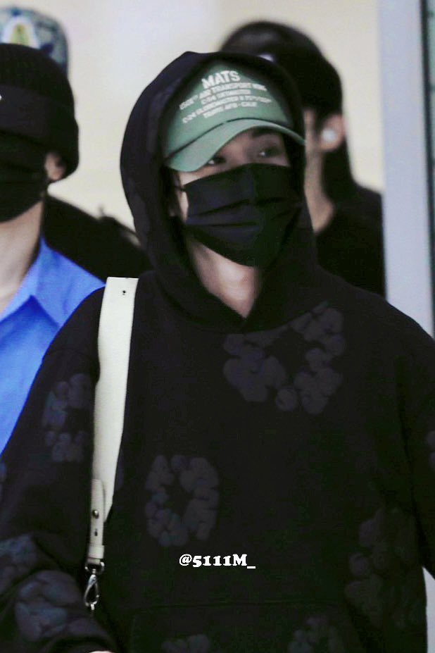 jaeyunsim22's tweet photo. His gentle energy #JAKEB🥺🖤 https://t.co/tr4r6nCBOa