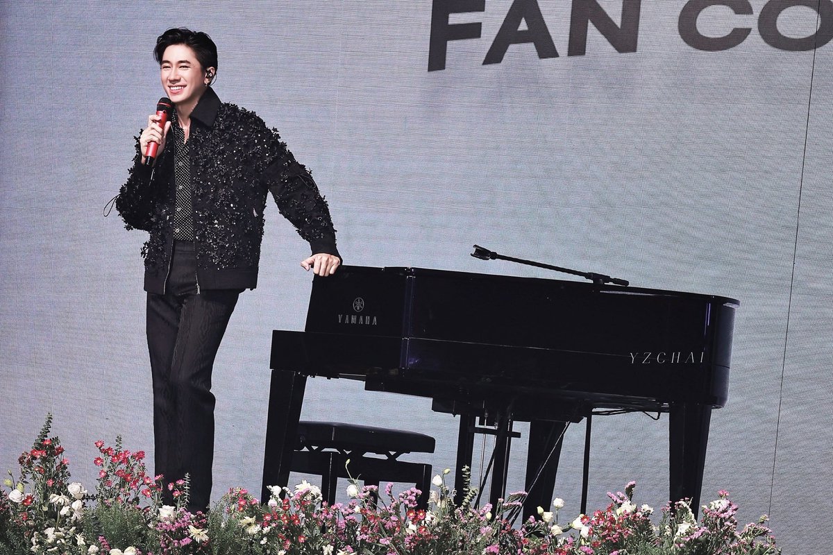 eryueyangJF's tweet photo. #มาแจมกัน_Fanconcert
还没见过你弹钢琴勒～
如果有机会来内地这个节目也要加上好吗？🥹🥹 https://t.co/oFfCQPNHBC