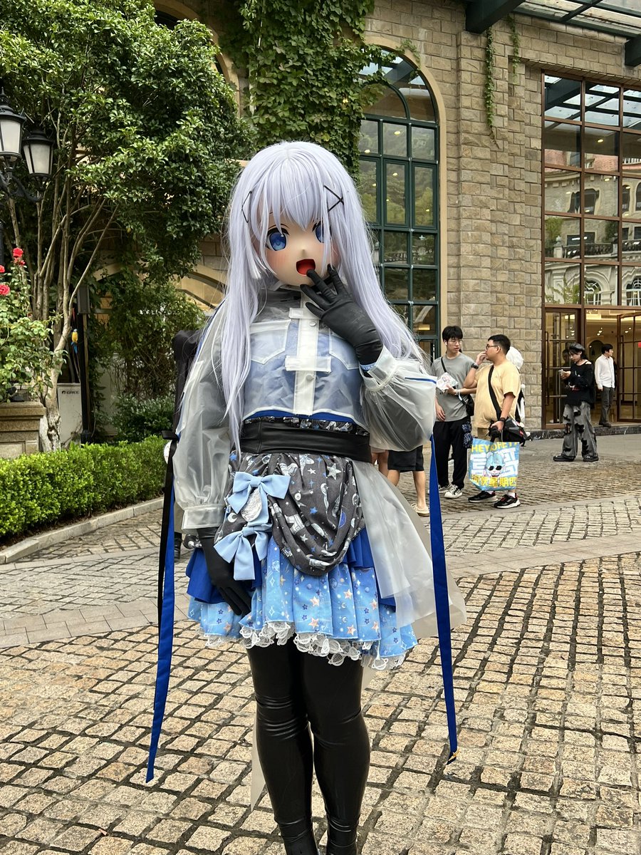 第一次胶娃在外面逛（