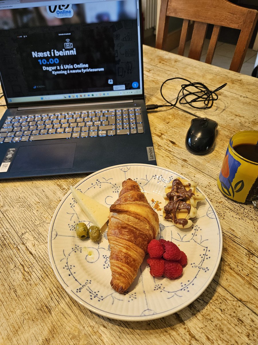Delux morgunverður á #utisonline degi #menntaspjall