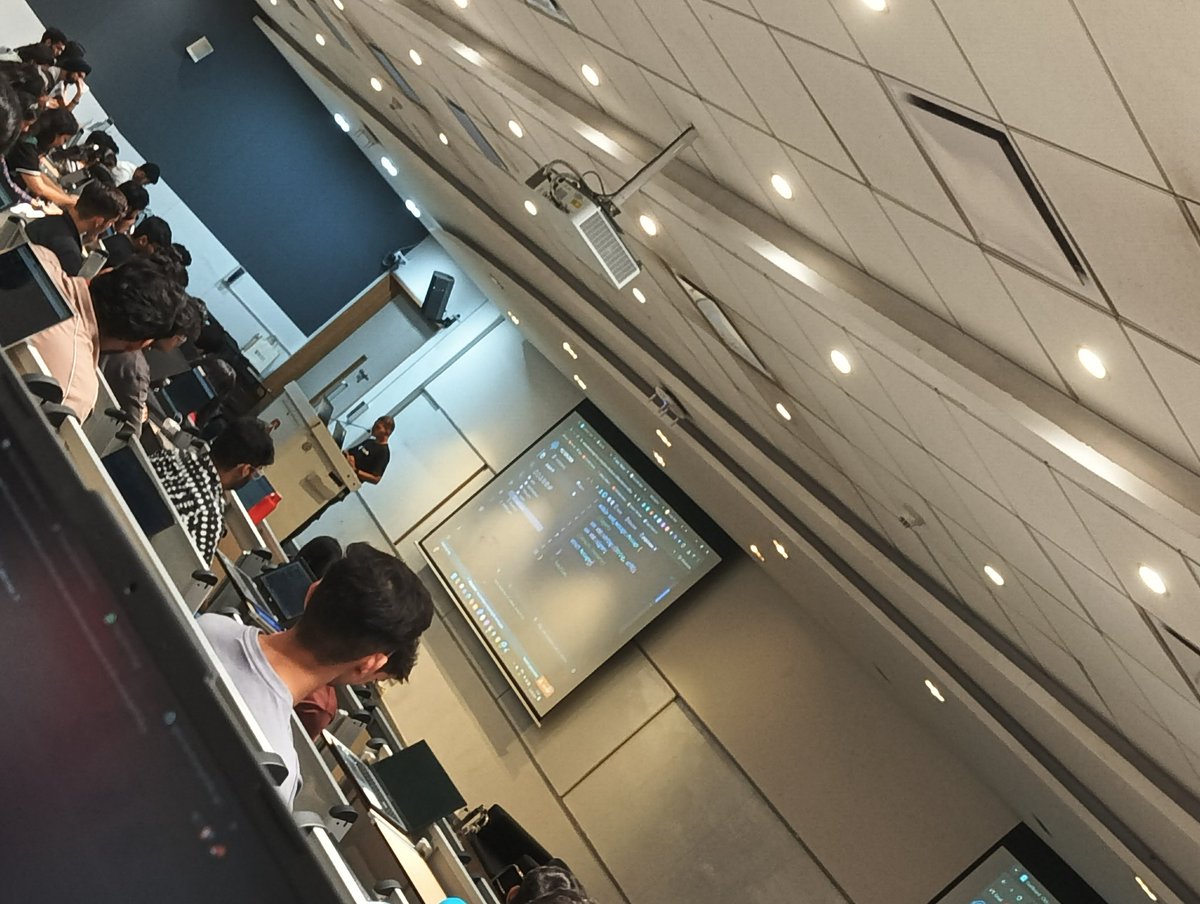 0xEgao's tweet image. Attending  #buildonaptos 📈 by @riseinweb3  at my college 😋, 
Thanks to speakers for such good knowledge @neutr0n420 @SahityaRoy07 . 
PS-: I am in organizing team 🥰