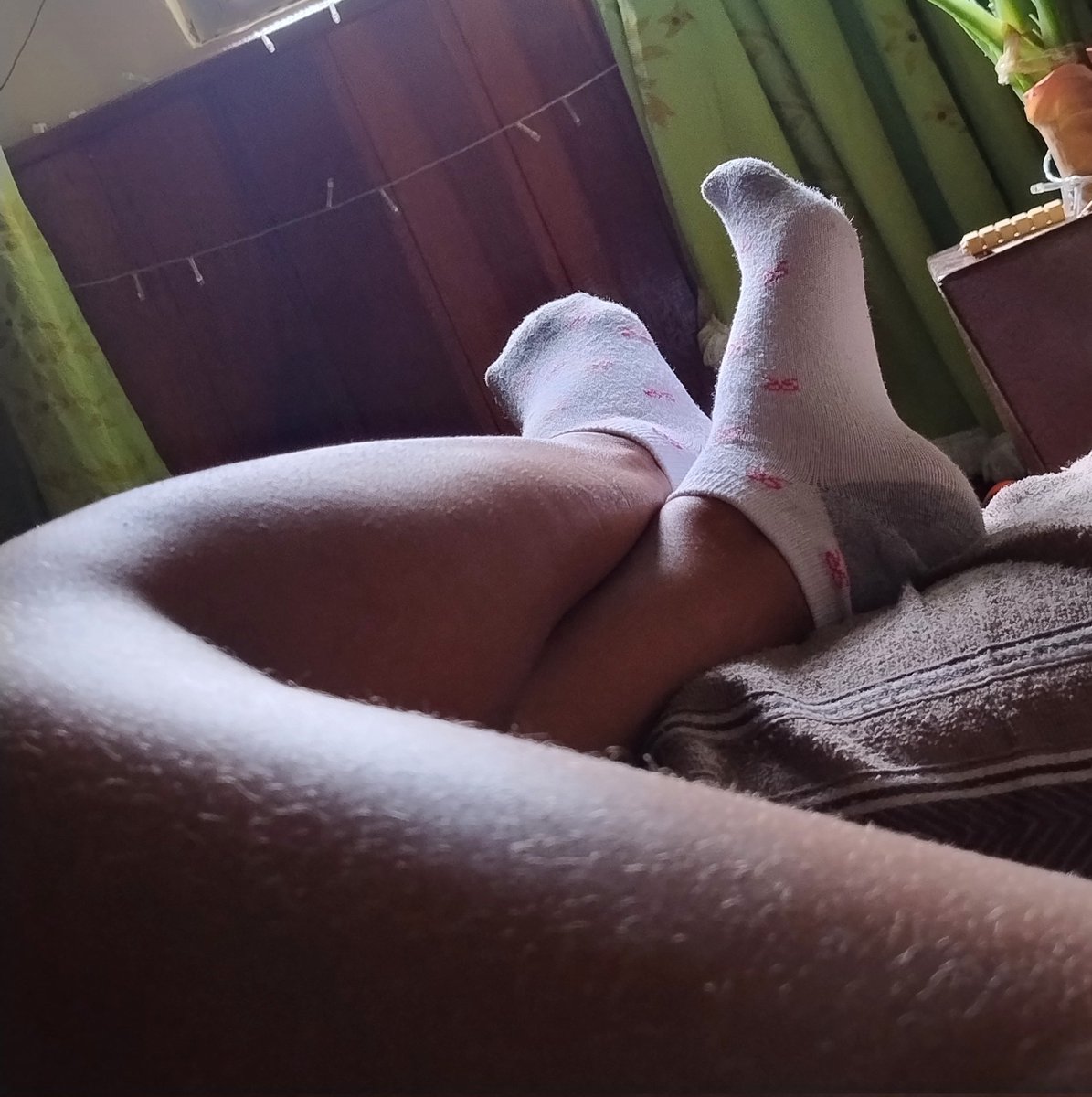 SofiaFerrazFeet's tweet photo. 🧦

#Feet #feetfetish #footfetish #sexyfeet #feetporn #feetphotography #feetpics #feetworshi̇p https://t.co/DQcESBN3D0