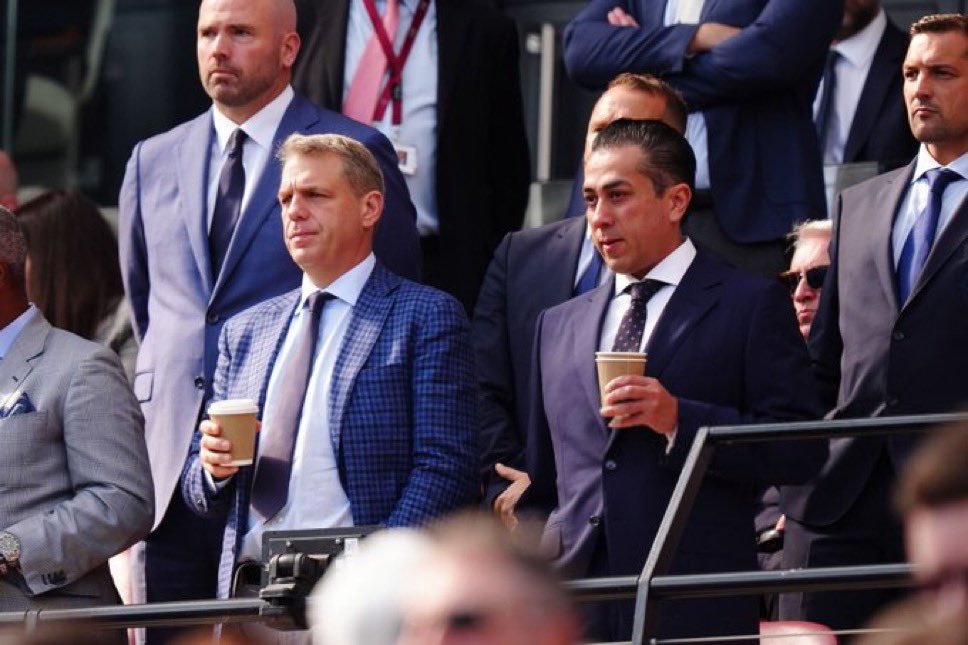 🔵 Chelsea co-owners Behdad Eghbali and Todd Boehly at the stadium together today.