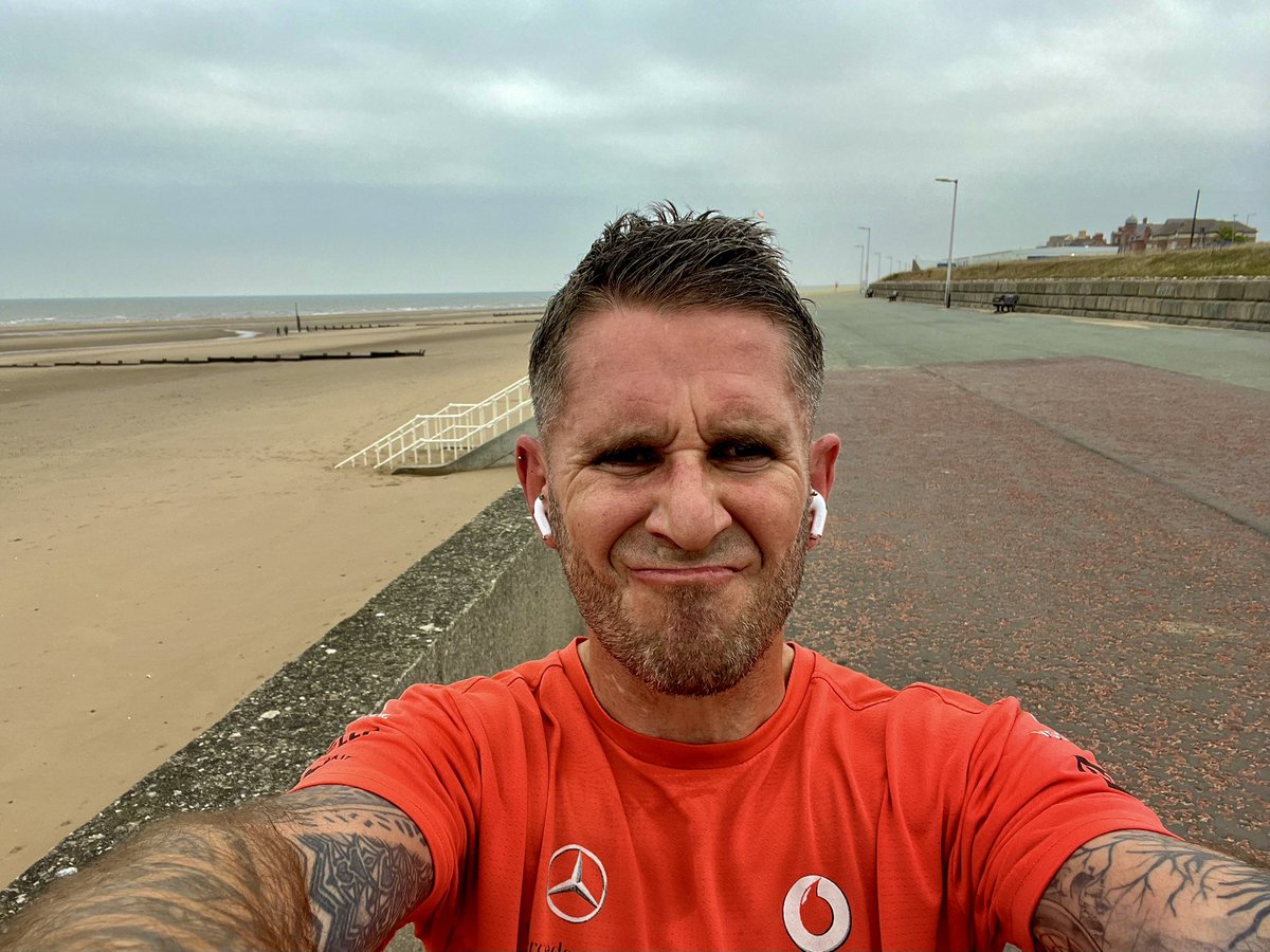 dsbailey2003's tweet image. @on_running @UnderArmour @adidasUK   @Apple @Strava 
Together we will transform me back to my former #RunningWanker self 🏃‍♂️🏃‍♂️
In the words of #TheBionicMan “ We can rebuild you ….. stronger, faster &amp;amp; more powerful “ 💥💪🏃‍♂️🏃‍♂️
Together we will do our best every time, that’s all 😉