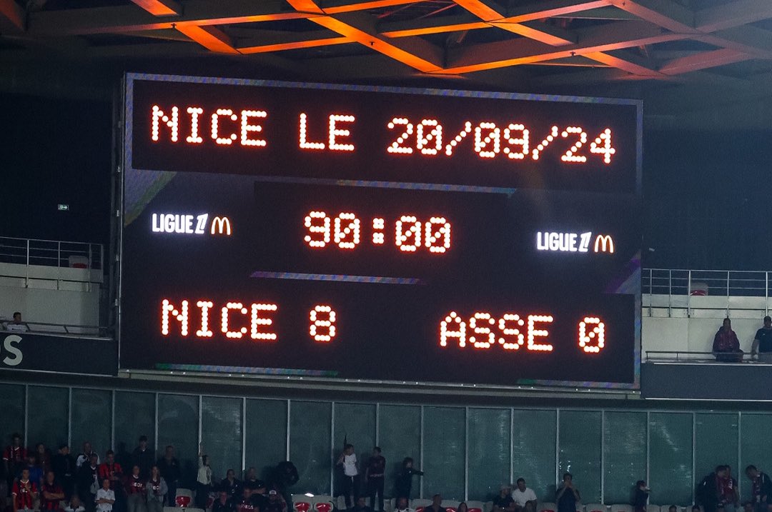 ActuL1_'s tweet photo. Quelle est la PIRE HUMILIATION en Ligue 1 au XXIème siècle ? 😱🇫🇷 https://t.co/fyG11TOp9R
