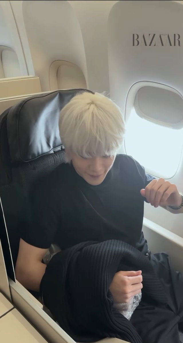 _jjeongjjh's tweet photo. ✈️💺 https://t.co/bUKAT00UtM