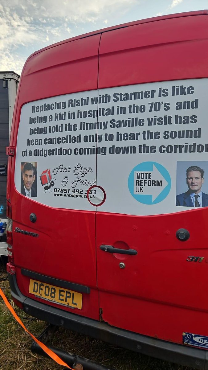 BloodyLoveLeh tweet media