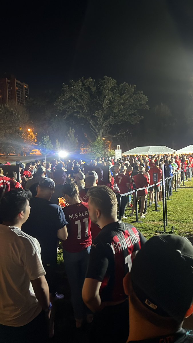 Good morning from the Premier League Fan Fest in Chicago! #COYI #WestHam <a href="/WestHam_US/">West Ham United US</a> <a href="/PLinUSA/">Premier League USA</a>