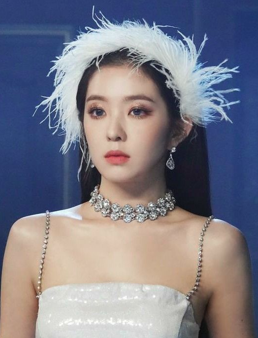 AboutMusicYT's tweet photo. Red Velvte's Irene in 'Psycho':

- "I'm original visual" https://t.co/2i5Kn6Nb9u