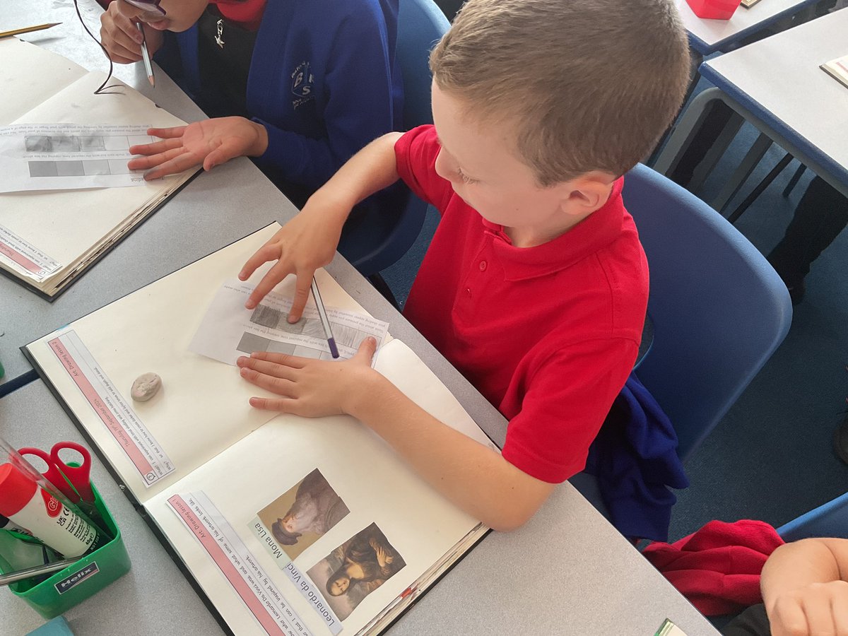 Miss Davis tweet media