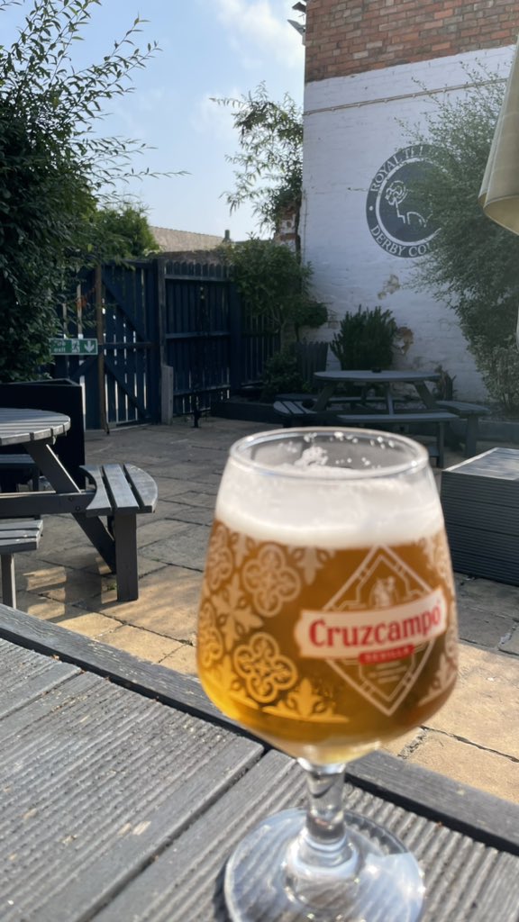 Goulding_23's tweet photo. Pit stop #BCFC #BCFCAwayDays https://t.co/BpcMymXHkZ