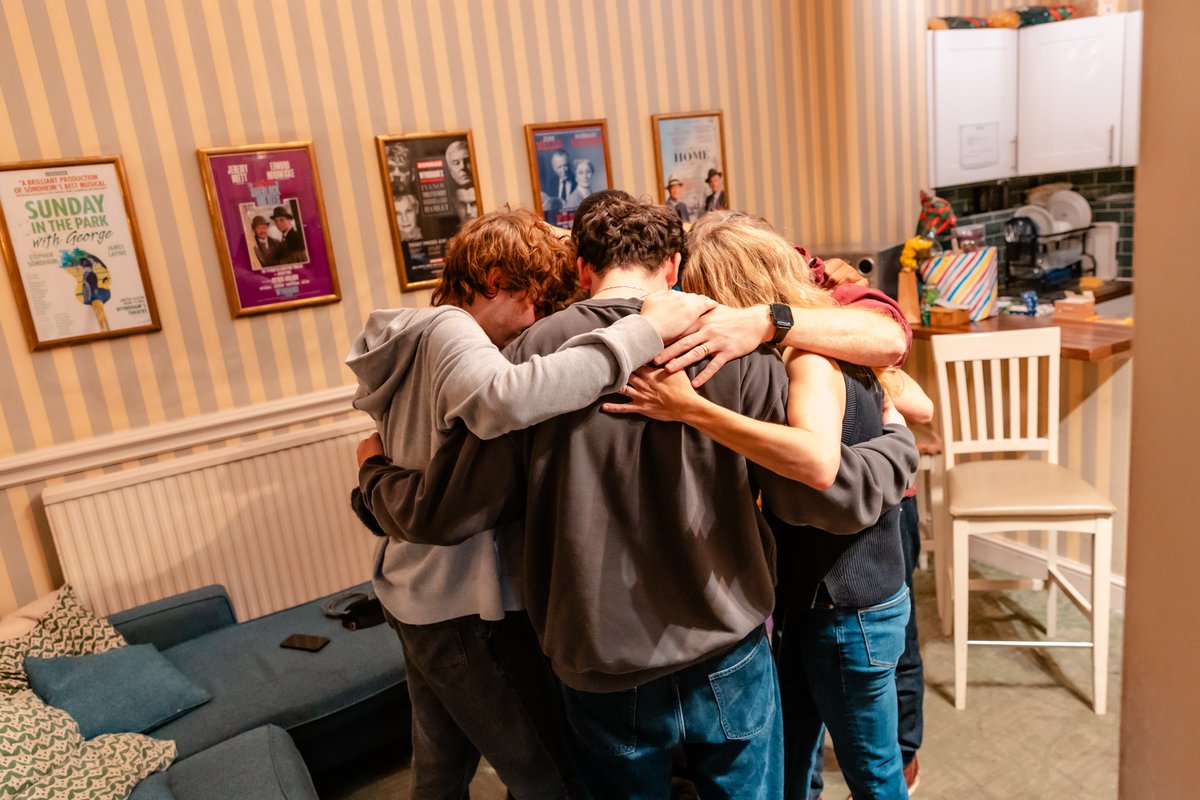 DonmarWarehouse's tweet photo. “They're the perfect loving family, so adoring... And I love them every day of every week." ⭐❤️

Congratulations to the entire @NextToNormalUK family ahead of their final performances today in the West End! 

Music by Tom Kitt and book and lyrics by Brian Yorkey. https://t.co/118W97eZha