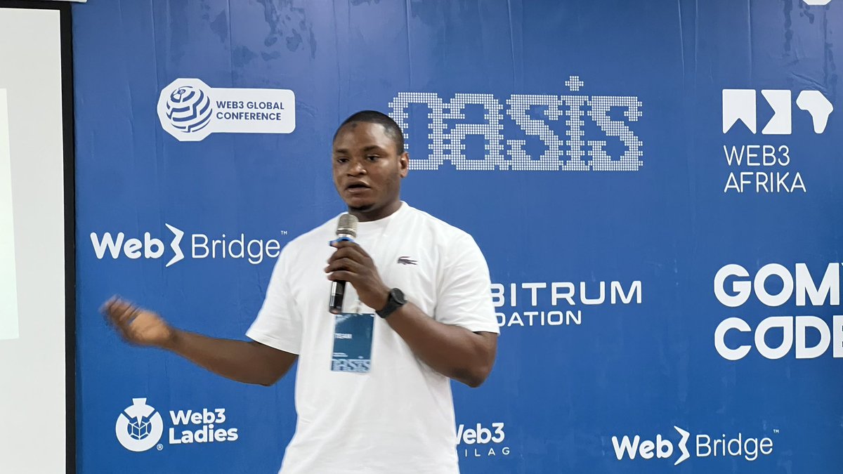 web3afrika's tweet photo. Kicking off the Build Event with a welcome note from @olanetsoft

Still on the mission of enabling web3 builders in Africa and beyond

@OasisOnchain and @ThankArbitrum. #Web3AfrikaXOasisOnchain https://t.co/blqrGHBCzN
